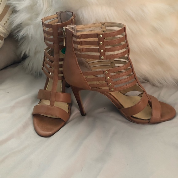 Jessica Simpson high heels - Picture 1 of 3